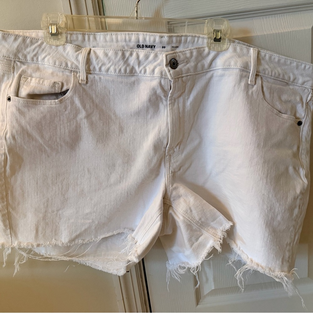 Old Navy Women's Frayed White Jean Shorts